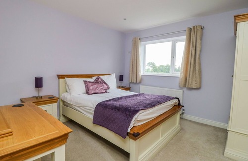 Seaton Cottage | PINFOLD VIEW, pet friendly, with a garden in Seaton