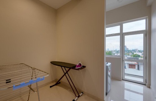 Mount Lavinia Apartment | Pink Elephant Tourist Apartment Hotel