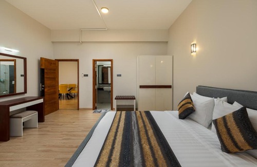 Mount Lavinia Apartment | Pink Elephant Tourist Apartment Hotel