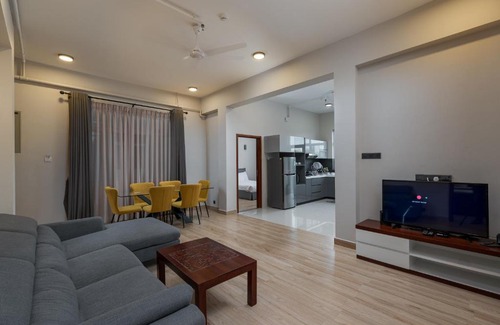 Mount Lavinia Apartment | Pink Elephant Tourist Apartment Hotel