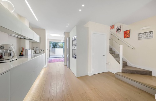 Little Venice Apartment | Pink Floyd London Roots – Stylish 3BR Maida Vale Flat Near Notting Hill & Pad