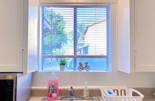 Rosemead House | Pink Lovely 1BR house near DTLA