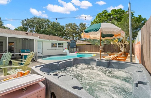 Largo House | Pink Waves Heated Pool Home+Hot Tub+Games