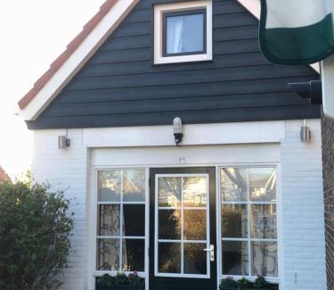 Aagtekerke House | Pinkeltje