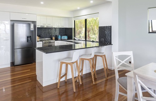 Hamilton Island Apartment | Pinnacle 1, Seaview Apartment on Hamilton Island
