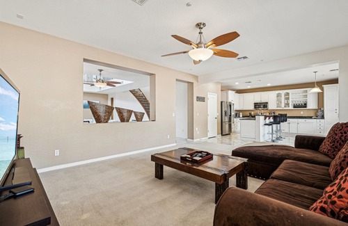 Cibola Vista House | Pinnacle Breeze-Private Backyard-Mins to Six Flags
