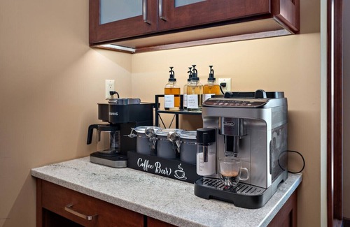 Middletown Villa | Pinnacle Pointe by Relaxtay | 600-Acre Private Luxury Estate with Spa, Pool, Theater & Lake