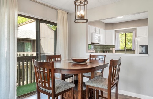 Pinehurst Condo | Pinseeker, a greenside condo on No. 5 - Walk to Pinehurst Clubhouse