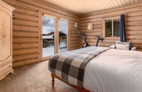 Georgetown House | Pintler View Cabin With Boat Dock!