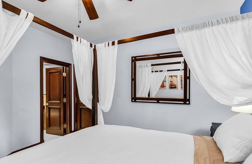 Venetian Shores House | Pirate’s Château ~ A Luxurious Islamorada Escape
