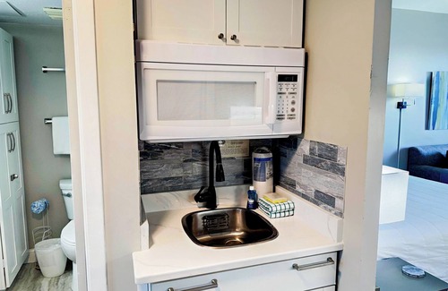 Fort Walton Beach Condo | Pirates Bay B204 - Cozy Condo With Beautiful Bay View