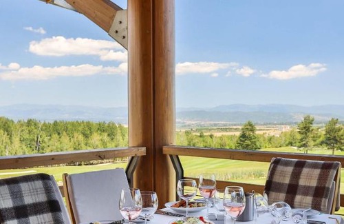 Razlog Resort | Pirin Golf Private Apartments & Studios