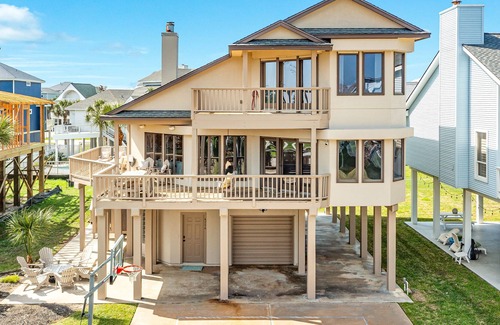 Pirates Beach West House | Pirivate Beachside Home w/ Gulf Views, Wrap-Around Deck, Bright & Airy Interior