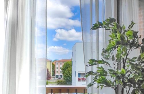 Pisa Apartment | Pisa AirPort-Train Station AC Free Parking