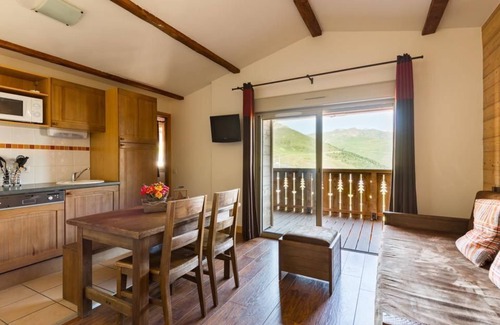 Pla d'Adet Condo | Piscine + Casiers à Ski | 50m des Remontées !