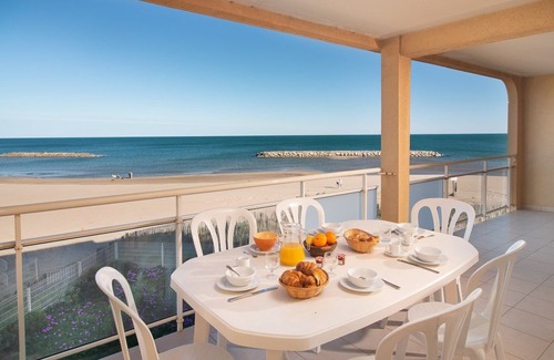 Valras-Plage Condo | Piscine Extérieure ! Abordable + Cuisine Équipée