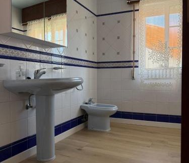Isla de Arosa Apartment | Piso céntrico y amplio en Praza do Regueiro, A Illa de Arousa