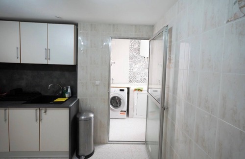 Benirredra Apartment | Piso Entero con Tres Habitaciones con Aire Acondicionado y Salón Comedor Amplio