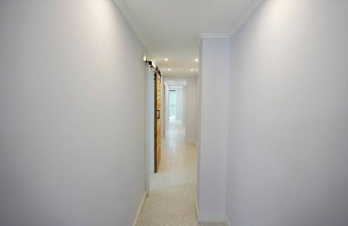 Benirredra Apartment | Piso Entero con Tres Habitaciones con Aire Acondicionado y Salón Comedor Amplio