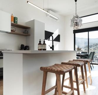Lake Crackenback House | PISTE LUXURY CHALET - THE PETITE - Oaks Lake Crackenback Resort