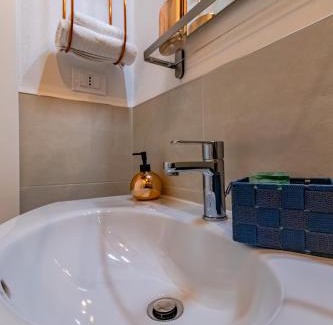 Pisa House | Pit Stop, bellissima camera vicino all'aeroporto con clima