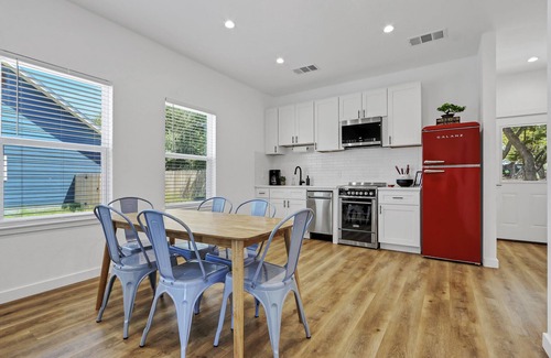 Canyon Lake House | Pitch Perfect! Minutes from Canyon Lake!