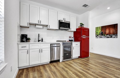 Canyon Lake House | Pitch Perfect! Minutes from Canyon Lake!