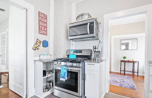 Denver Heights House | Pittman-Sullivan Park ~ YMCA ~ Kid & Pet Friendly