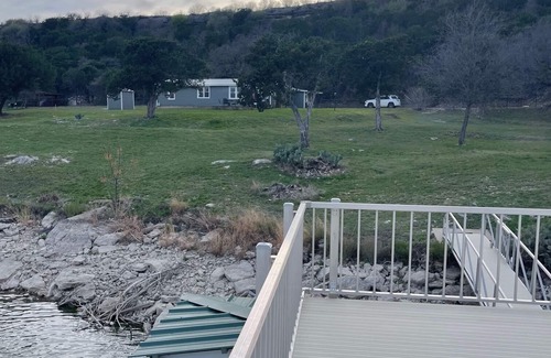 Palo Pinto County House | PK-Caddo Bay is a ski/surf/tubing, fishing , bird sanctuary! Starlink internet!