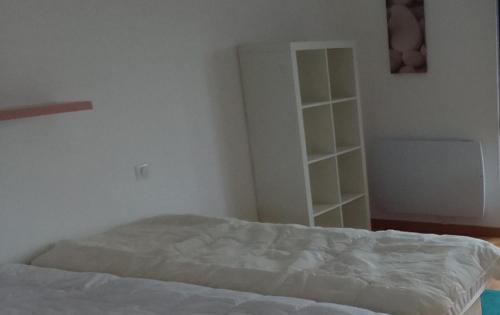 Romainville Apartment | Place Carnot