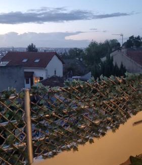 Romainville Apartment | Place Carnot