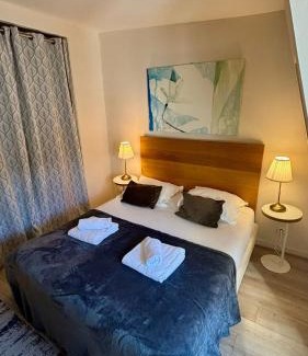 Ternes Apartment | Place de l'Etoile, Wagram with AC