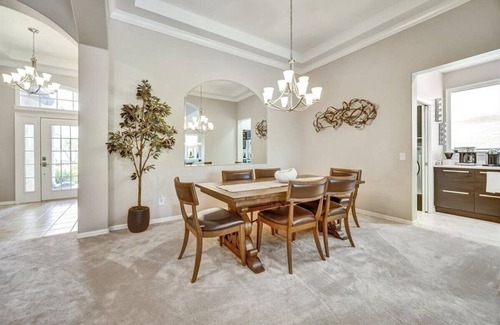 Venice House | Place of Elegance and Style, Located on a Golf Course