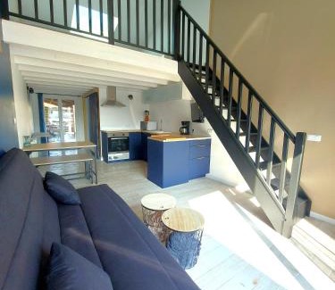 Les Herbiers House | PLAIN PIED, avec mezzanine et espace extérieur 10min Puy du F