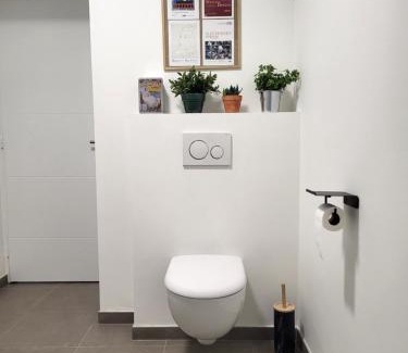 Bethune Apartment | Plain-pied - Centre ville - Jardin au calme