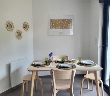 Bethune Apartment | Plain-pied - Centre ville - Jardin au calme