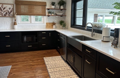 Lake Geneva Cottage | Plan your Fall Getaway, Cozy Farmhouse/short drive to Lake Geneva
