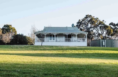Yallingup Cottage | Plane Tree House Yallingup