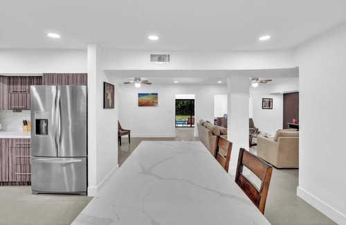 Plantation House | PLANTATION OASIS Spacious 5-bedroom 3 bathrooms house with pool/hottub
