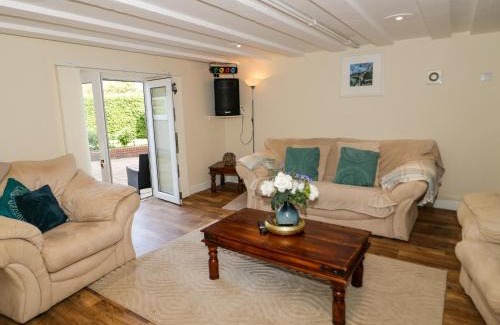 Elim House | Plas Eithin