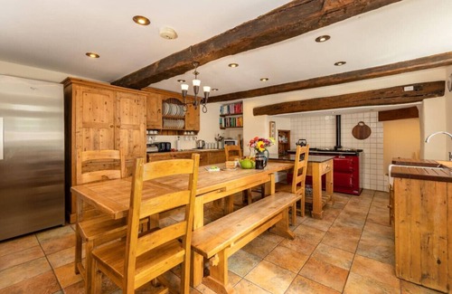 Garn Fadryn House | Plas Newydd with Swimming Pool