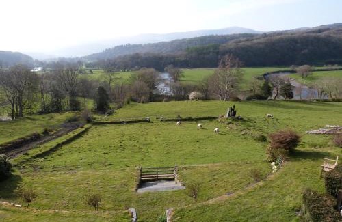 Derwenlas House | Plas Rhiwlas