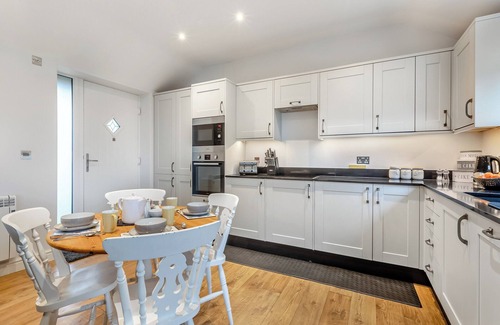 Taunton Cottage | Platform 9 3/4 is a luxury holiday bungalow, bordered by a railway and canal.