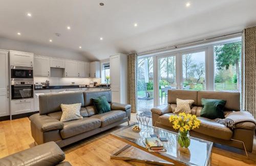 Taunton House | Platform 9 34