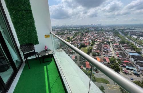 Taman Bukit Mewah Apartment | Platino up to 10 Pax, Few steps to paradigm and Escape JB