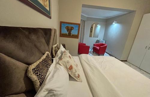 Greater Johannesburg Metropolitan Area House | Platinum Oasis Retreat