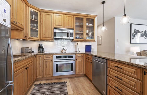 Vail Condo | Platinum Vail Condo, Walk to Gondola | SV11B