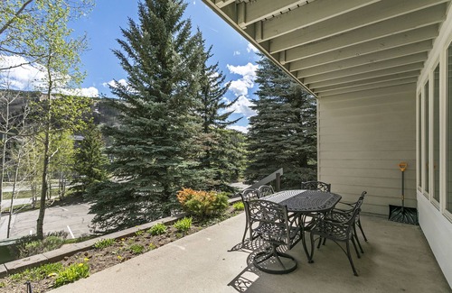 Vail Condo | Platinum Vail Condo, Walk to Gondola | SV11B