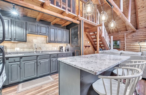 Beulah Cabin | Platte Haven: Harvest Season Escape – Nature's Best in Beulah!