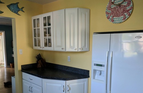 Rose Haven House | Play & relax at the Bungalow! Easily walk to beautiful Herrington Harbour South!